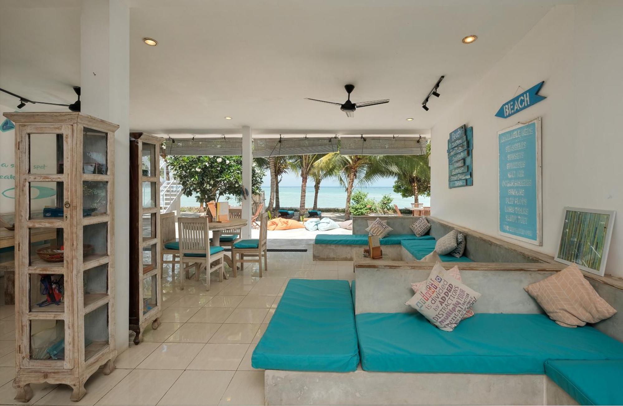 Myamo Beach Lodge Jereweh Exterior photo